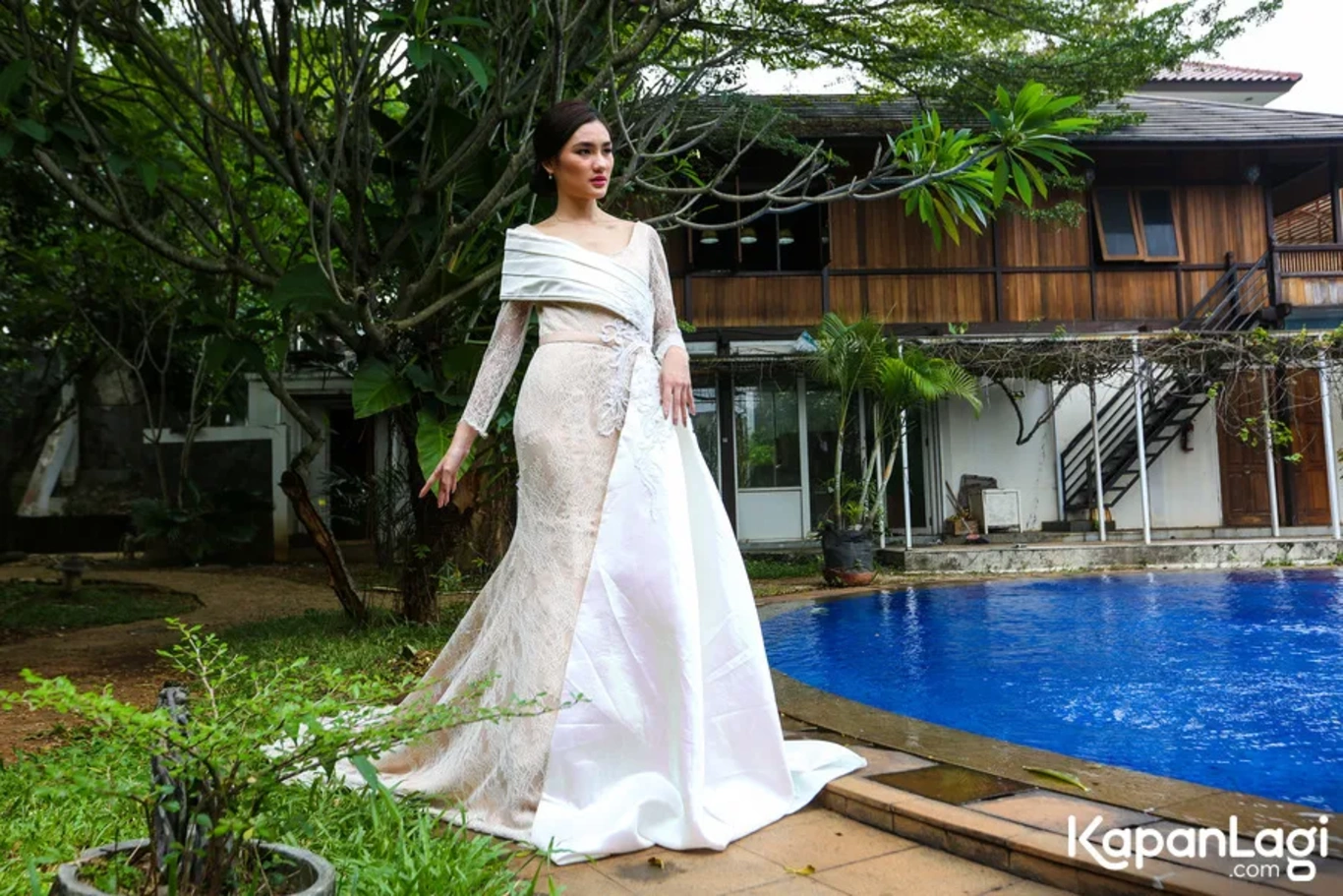 Jika Anda tidak melihat foto Fannita Posumah, kemungkinan karena foto dengan nomor tersebut tidak tersedia di Kapanlagi.com™