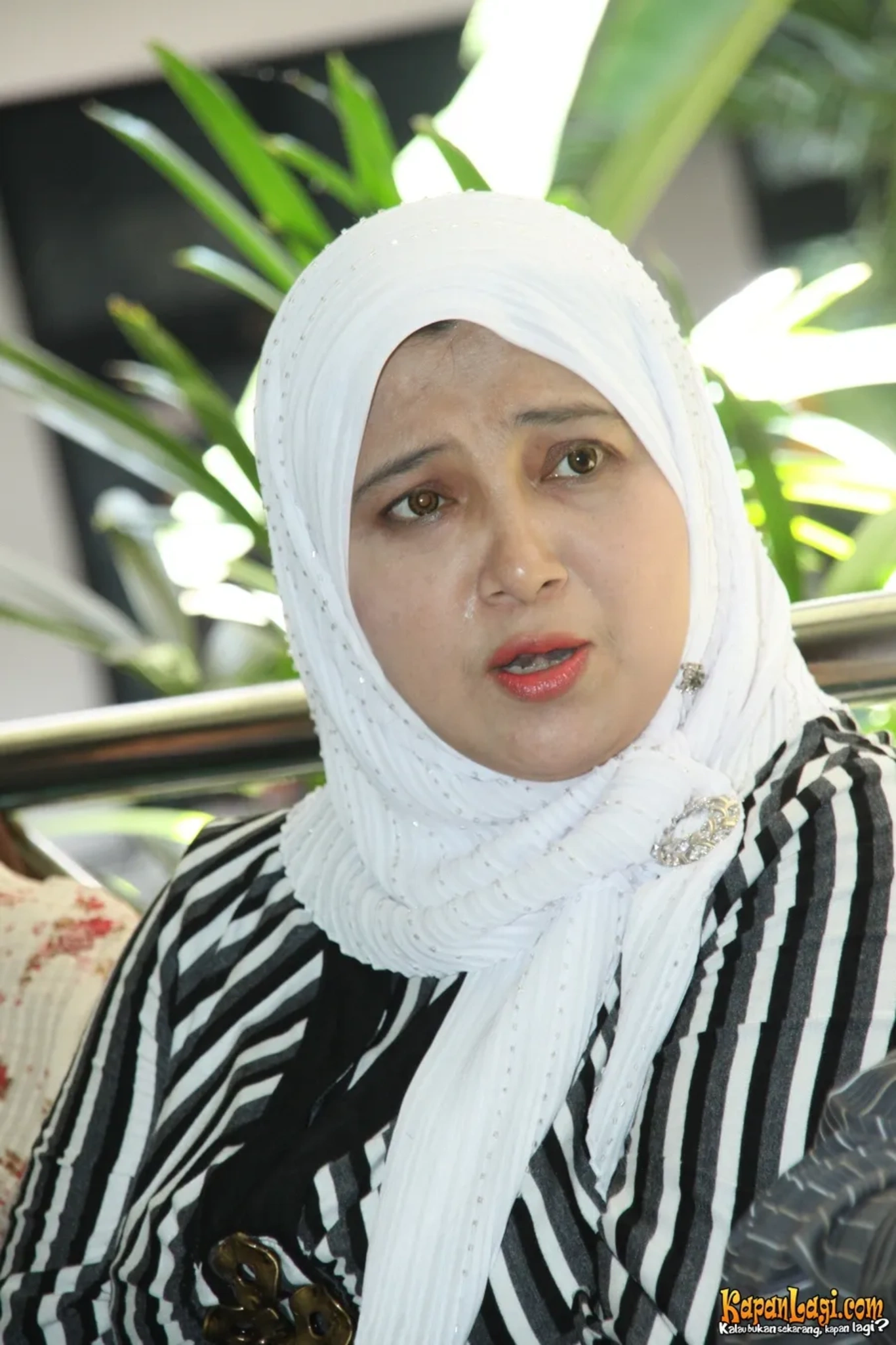 Jika Anda tidak melihat foto Fanny Bauty, kemungkinan karena foto dengan nomor tersebut tidak tersedia di Kapanlagi.com™