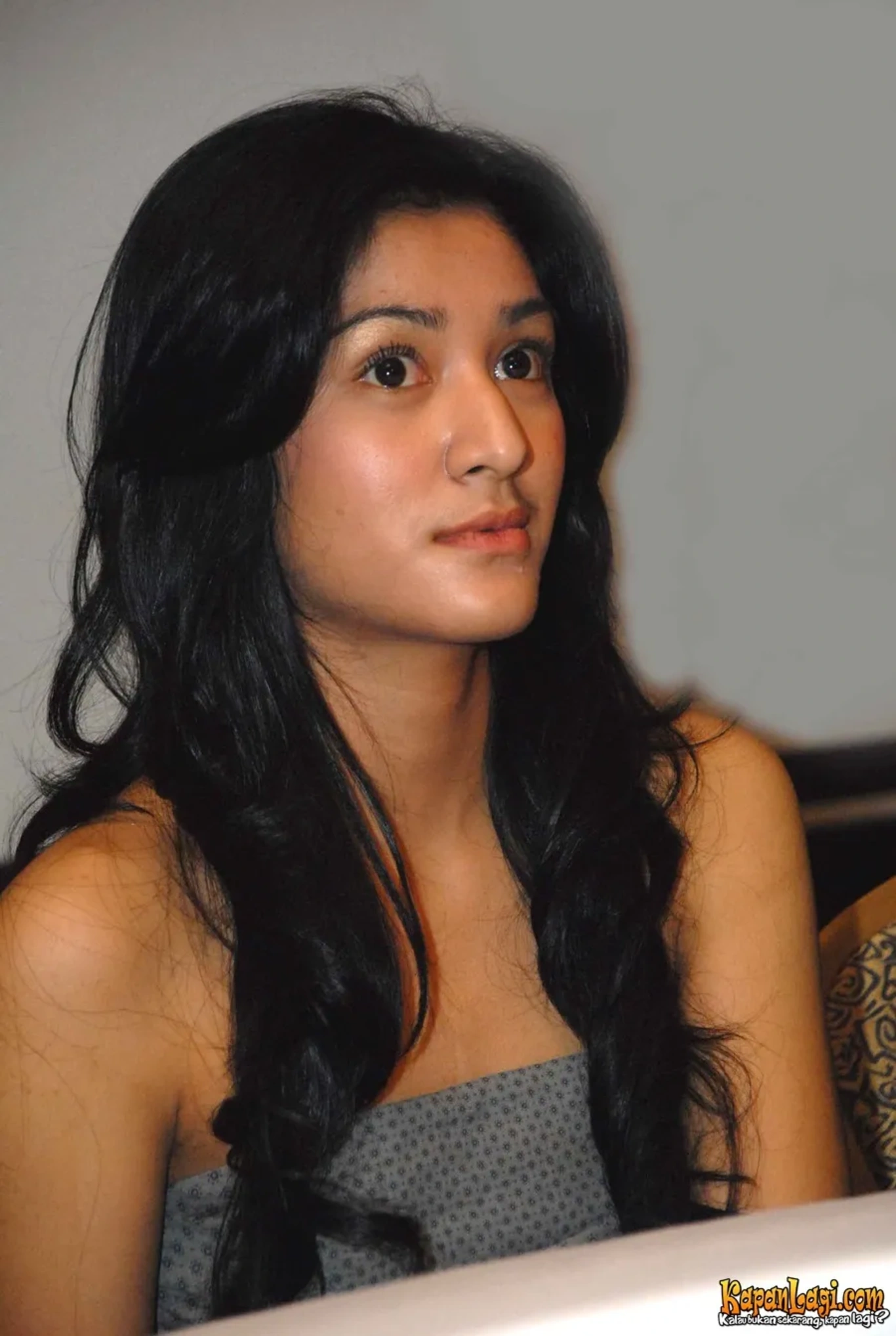 Jika Anda tidak melihat foto Fanny Ghassani, kemungkinan karena foto dengan nomor tersebut tidak tersedia di Kapanlagi.com™