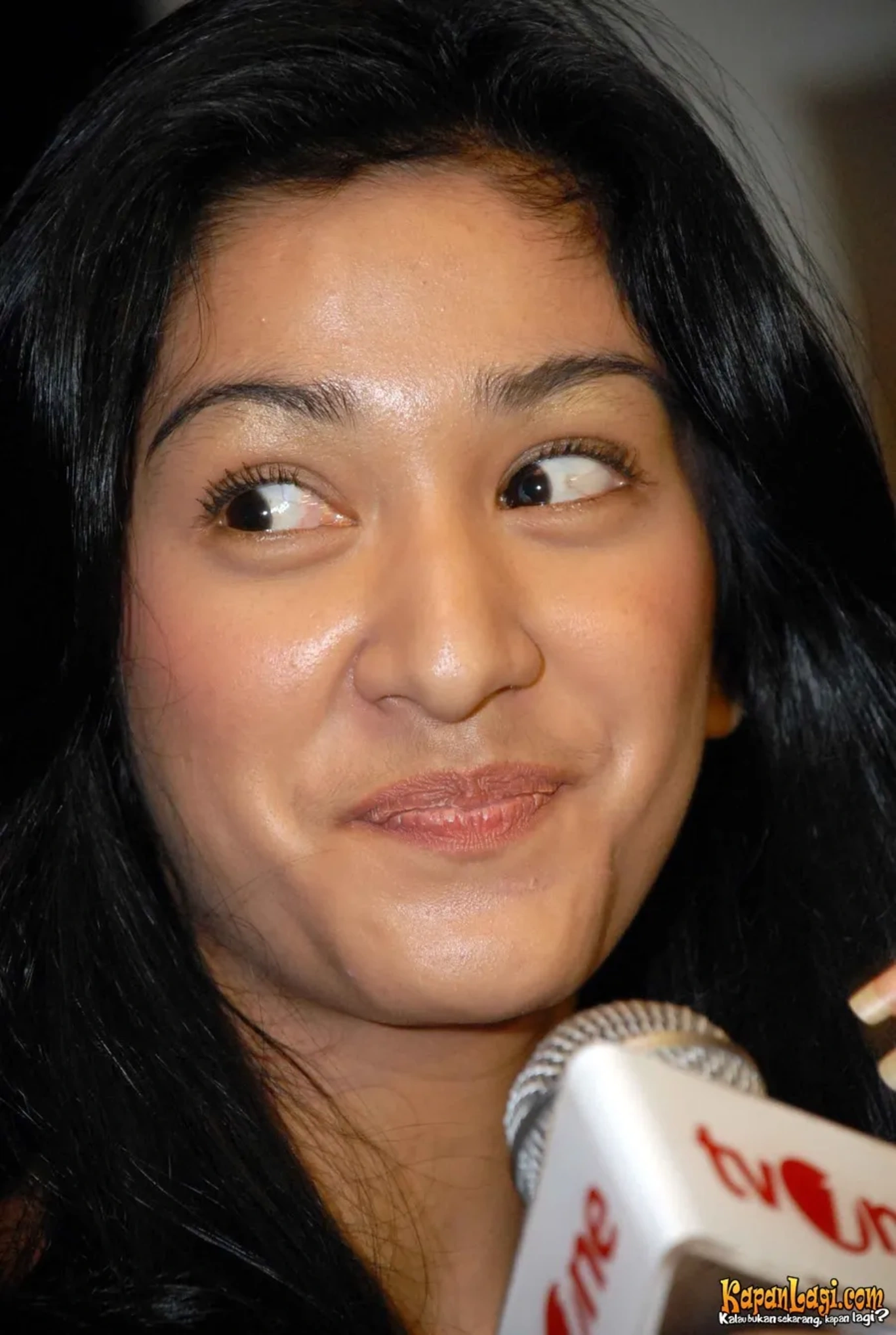 Jika Anda tidak melihat foto Fanny Ghassani, kemungkinan karena foto dengan nomor tersebut tidak tersedia di Kapanlagi.com™