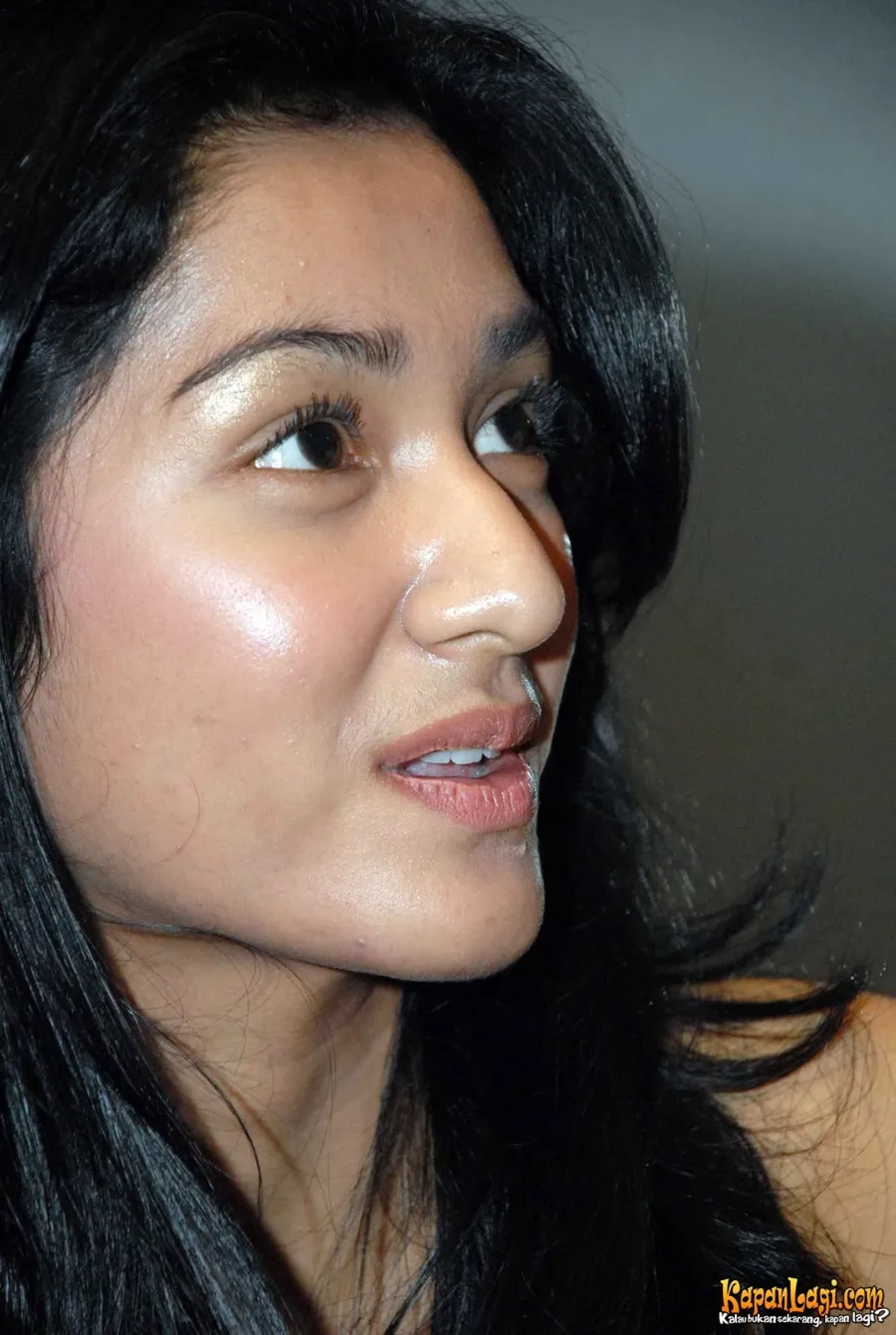 Jika Anda tidak melihat foto Fanny Ghassani, kemungkinan karena foto dengan nomor tersebut tidak tersedia di Kapanlagi.com™