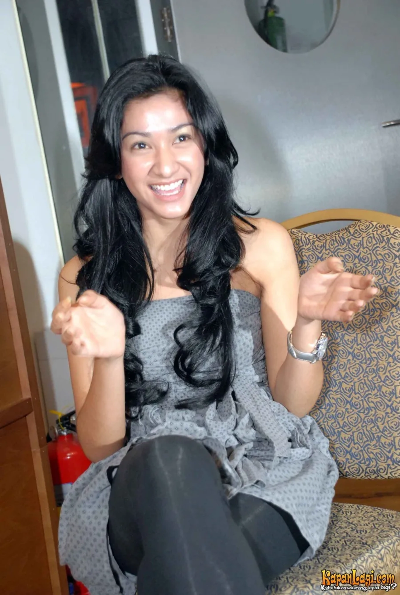 Jika Anda tidak melihat foto Fanny Ghassani, kemungkinan karena foto dengan nomor tersebut tidak tersedia di Kapanlagi.com™