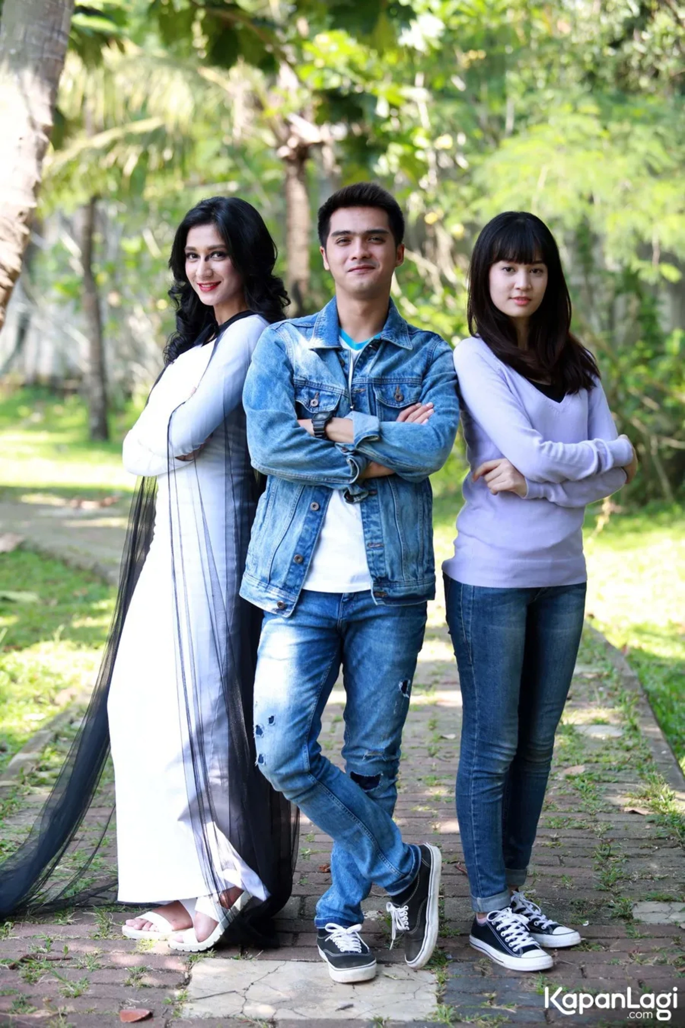 Jika Anda tidak melihat foto Fanny Ghassani, kemungkinan karena foto dengan nomor tersebut tidak tersedia di Kapanlagi.com™