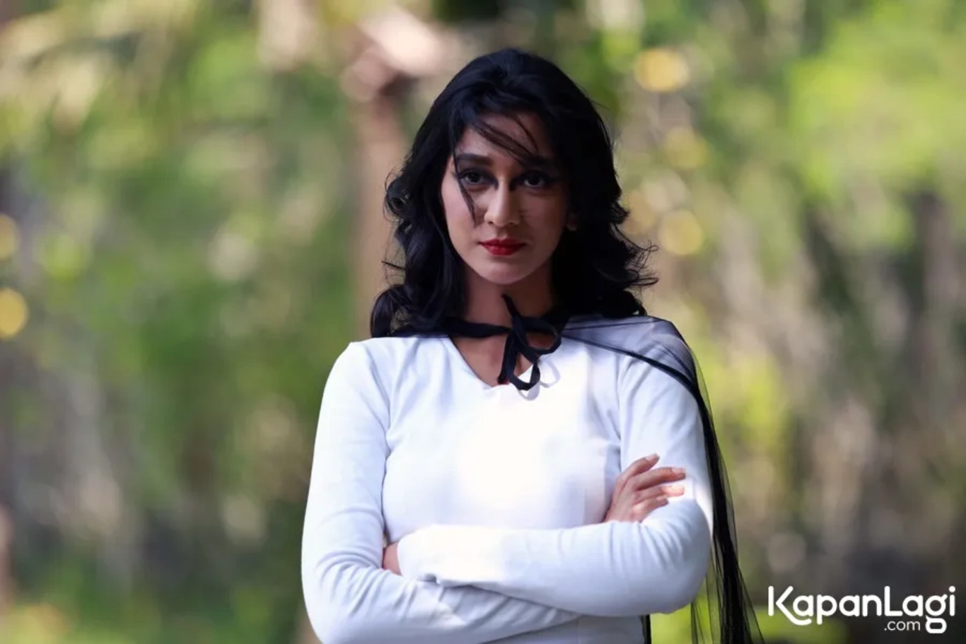 Jika Anda tidak melihat foto Fanny Ghassani, kemungkinan karena foto dengan nomor tersebut tidak tersedia di Kapanlagi.com™