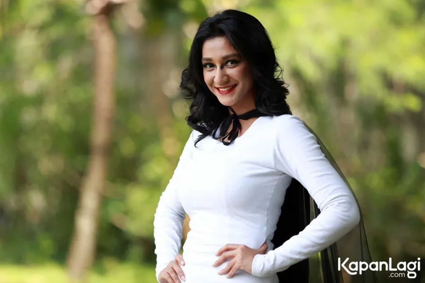 Jika Anda tidak melihat foto Fanny Ghassani, kemungkinan karena foto dengan nomor tersebut tidak tersedia di Kapanlagi.com™