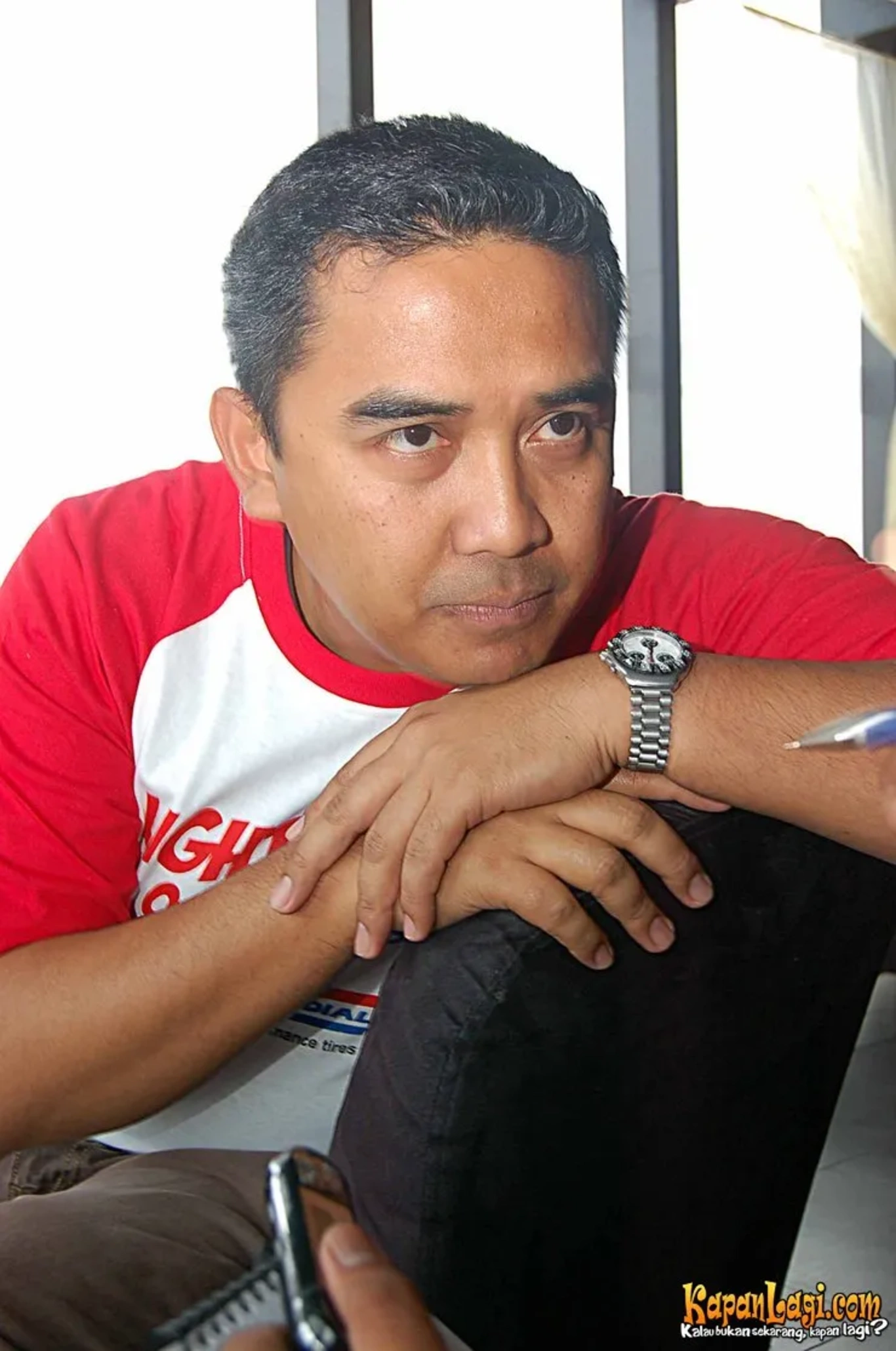 Jika Anda tidak melihat foto Farhan, kemungkinan karena foto dengan nomor tersebut tidak tersedia di Kapanlagi.com™
