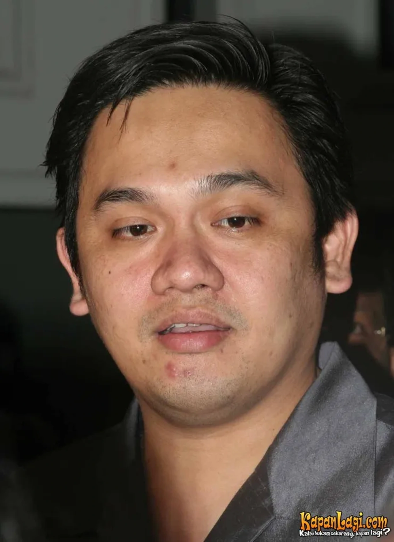 Jika Anda tidak melihat foto Farhat Abbas, kemungkinan karena foto dengan nomor tersebut tidak tersedia di Kapanlagi.com™