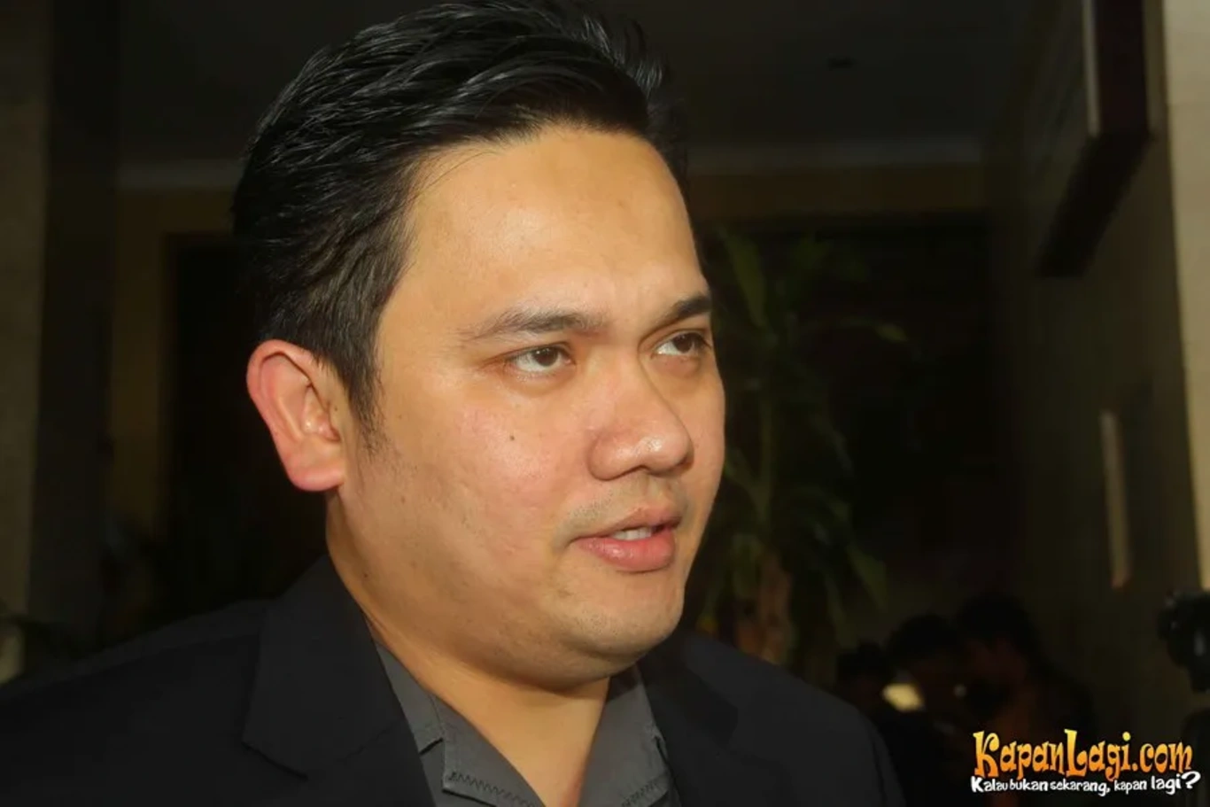 Jika Anda tidak melihat foto Farhat Abbas, kemungkinan karena foto dengan nomor tersebut tidak tersedia di Kapanlagi.com™