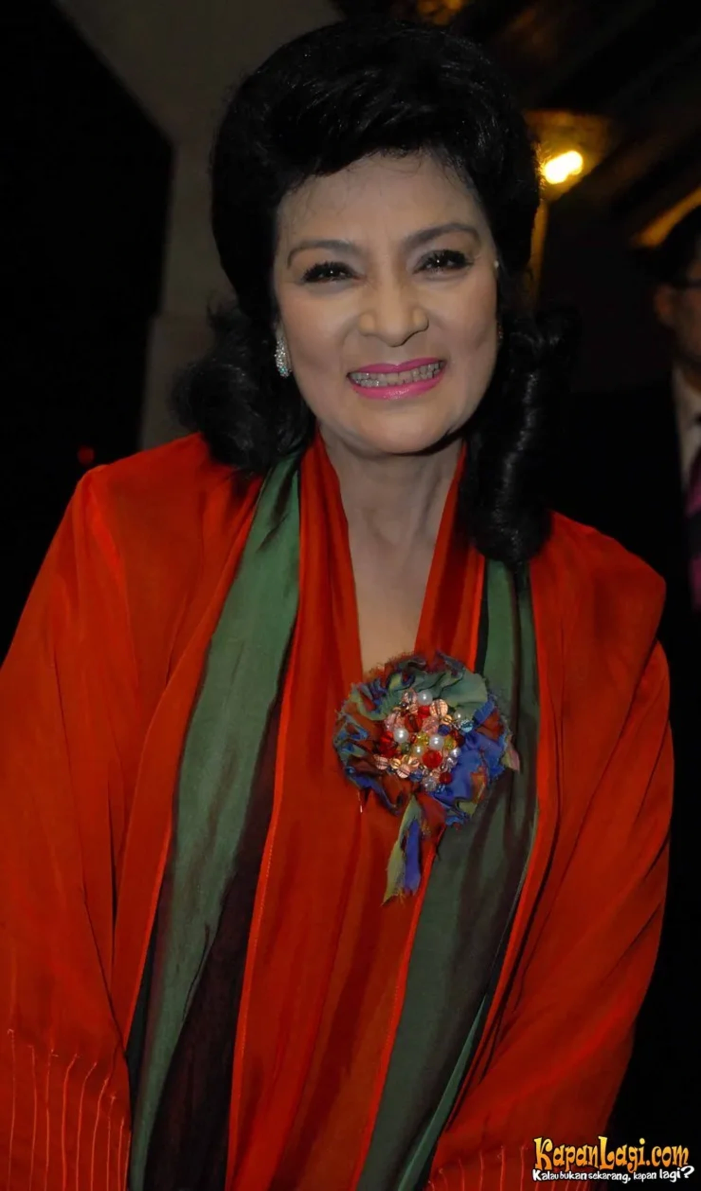 Jika Anda tidak melihat foto Farida Pasha, kemungkinan karena foto dengan nomor tersebut tidak tersedia di Kapanlagi.com™