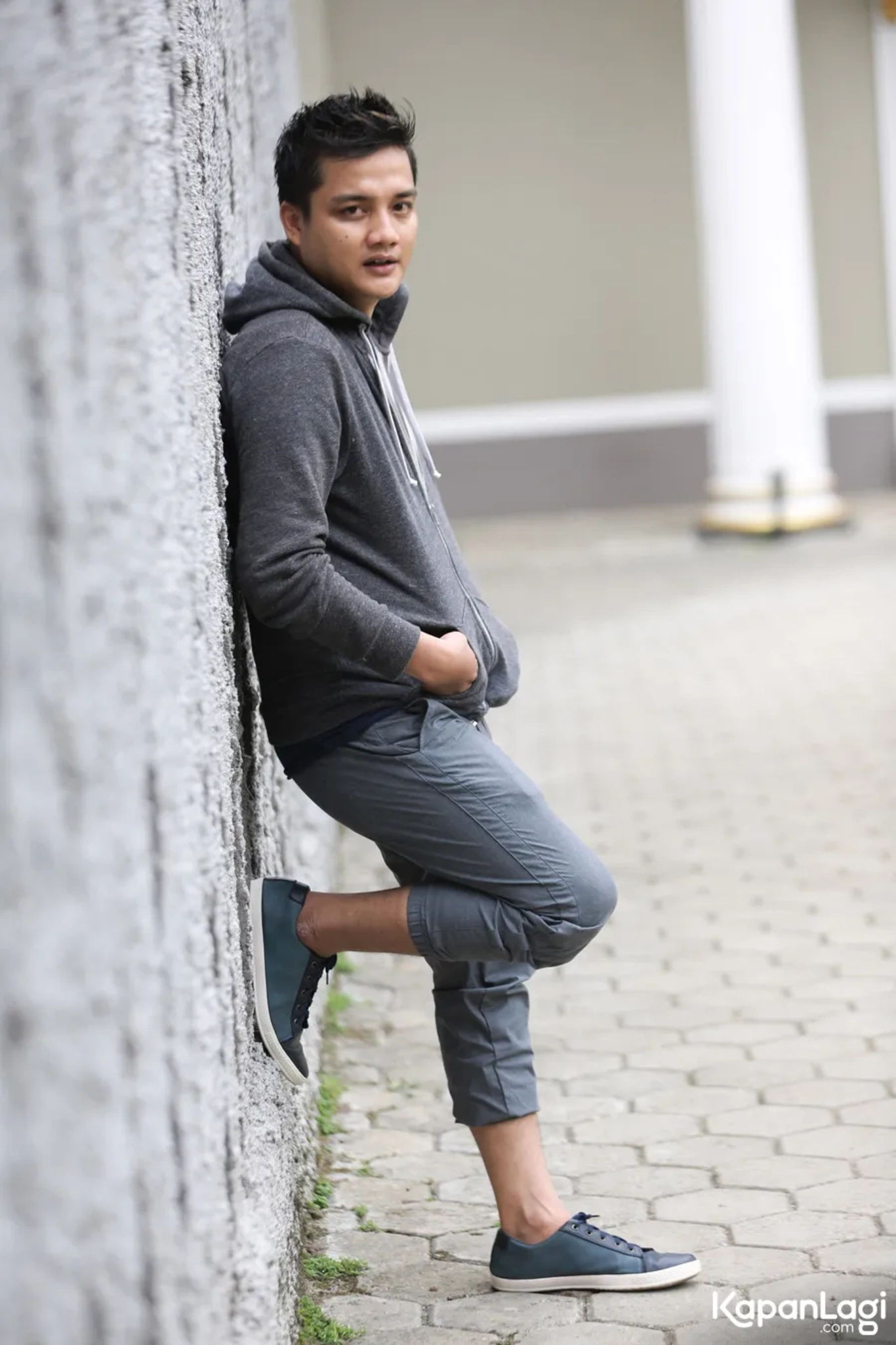 Jika Anda tidak melihat foto Faris Herlambang, kemungkinan karena foto dengan nomor tersebut tidak tersedia di Kapanlagi.com™