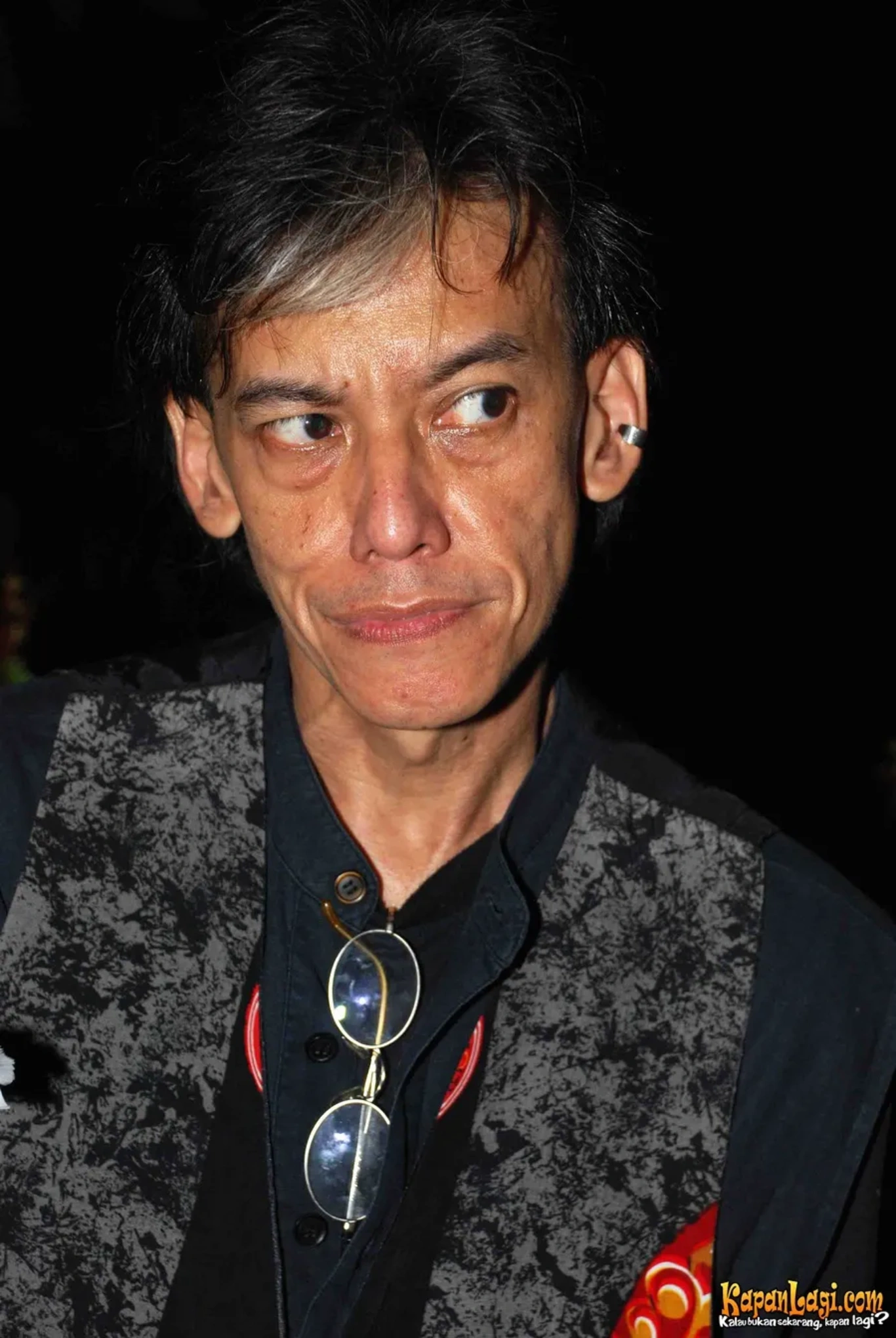 Jika Anda tidak melihat foto Fariz RM, kemungkinan karena foto dengan nomor tersebut tidak tersedia di Kapanlagi.com™