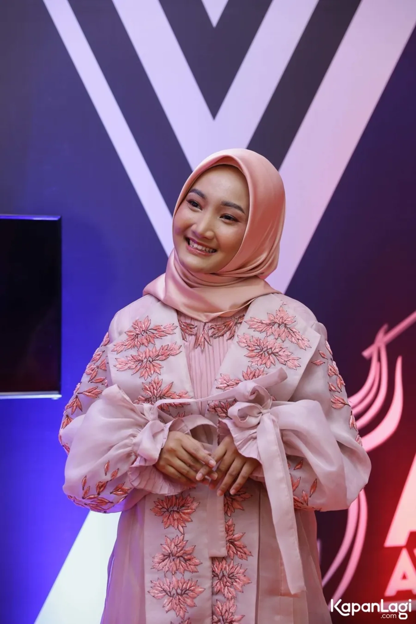 Jika Anda tidak melihat foto Fatin Shidqia, kemungkinan karena foto dengan nomor tersebut tidak tersedia di Kapanlagi.com™