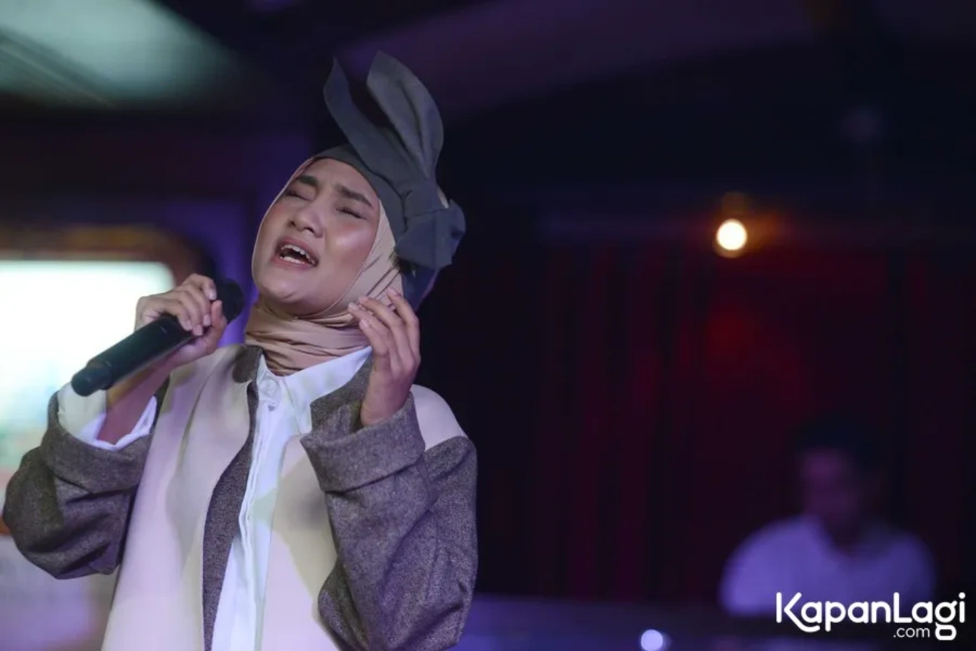 Jika Anda tidak melihat foto Fatin Shidqia, kemungkinan karena foto dengan nomor tersebut tidak tersedia di Kapanlagi.com™