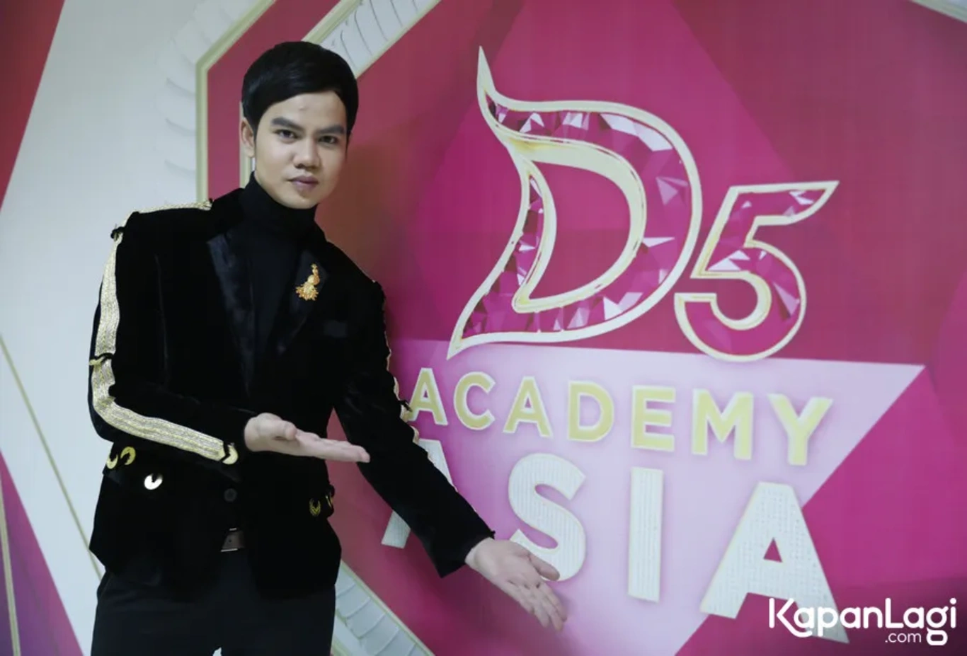 Jika Anda tidak melihat foto Faul Lida, kemungkinan karena foto dengan nomor tersebut tidak tersedia di Kapanlagi.com™