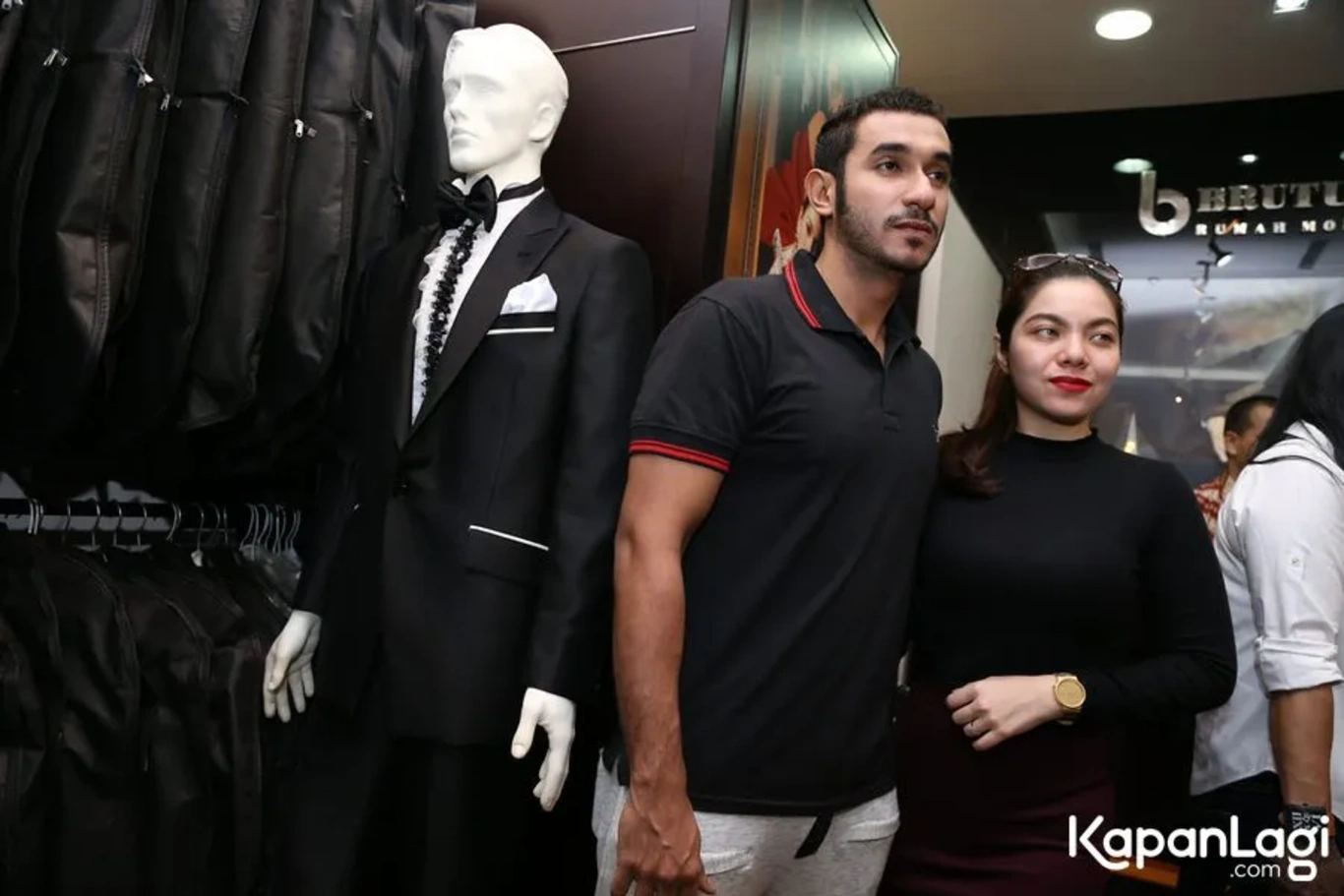 Jika Anda tidak melihat foto Fauzan Al Kathiri, kemungkinan karena foto dengan nomor tersebut tidak tersedia di Kapanlagi.com™