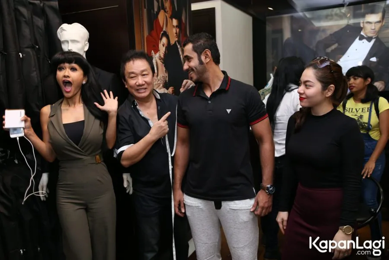 Jika Anda tidak melihat foto Fauzan Al Kathiri, kemungkinan karena foto dengan nomor tersebut tidak tersedia di Kapanlagi.com™