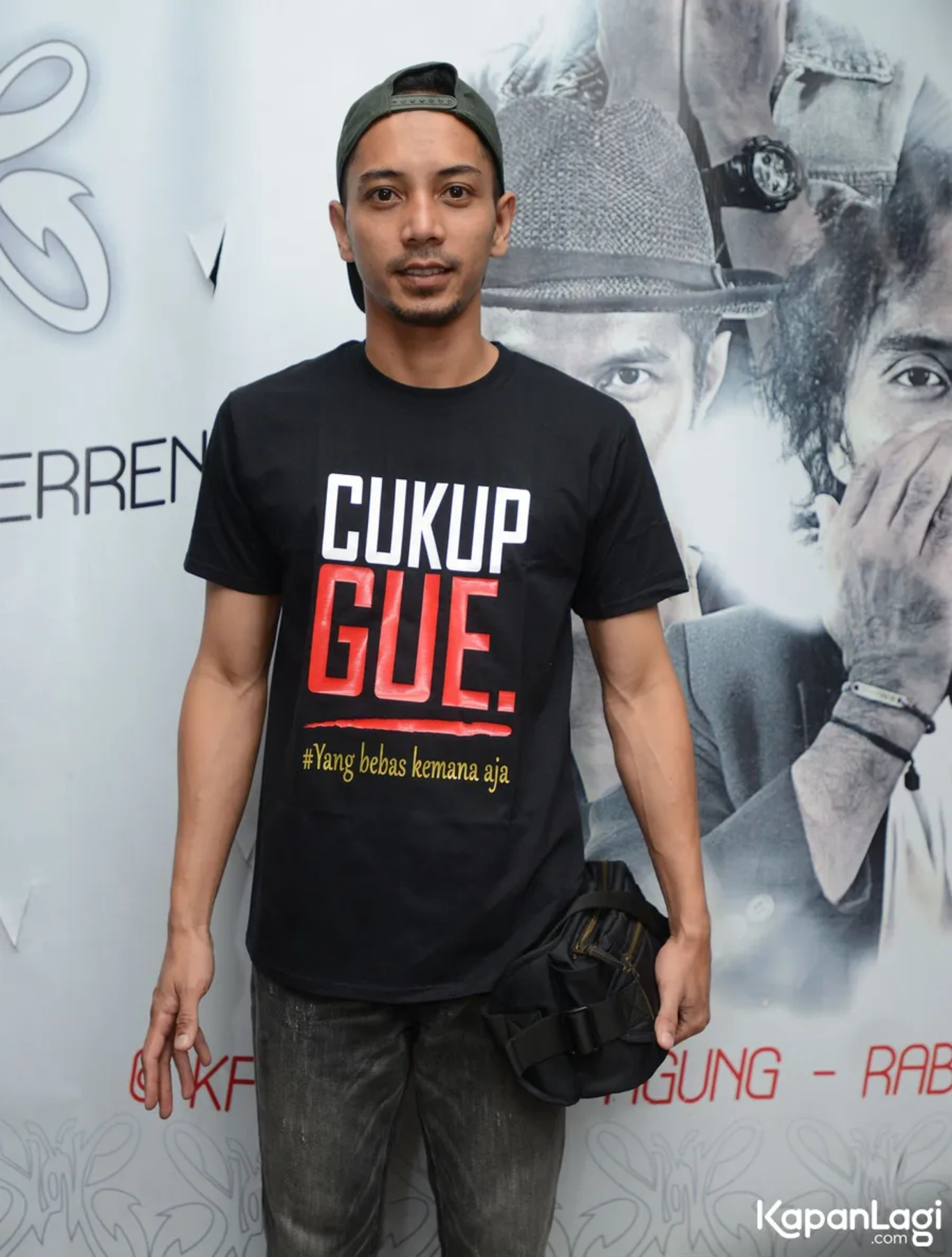 Jika Anda tidak melihat foto Fauzi Baadila, kemungkinan karena foto dengan nomor tersebut tidak tersedia di Kapanlagi.com™