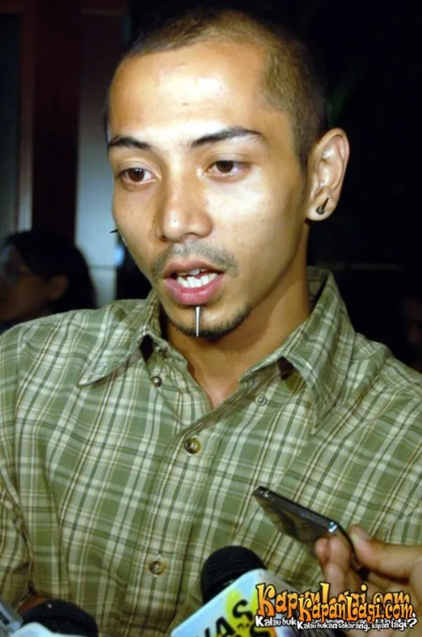 Jika Anda tidak melihat foto Fauzi Baadilla, kemungkinan karena foto dengan nomor tersebut tidak tersedia di Kapanlagi.com™