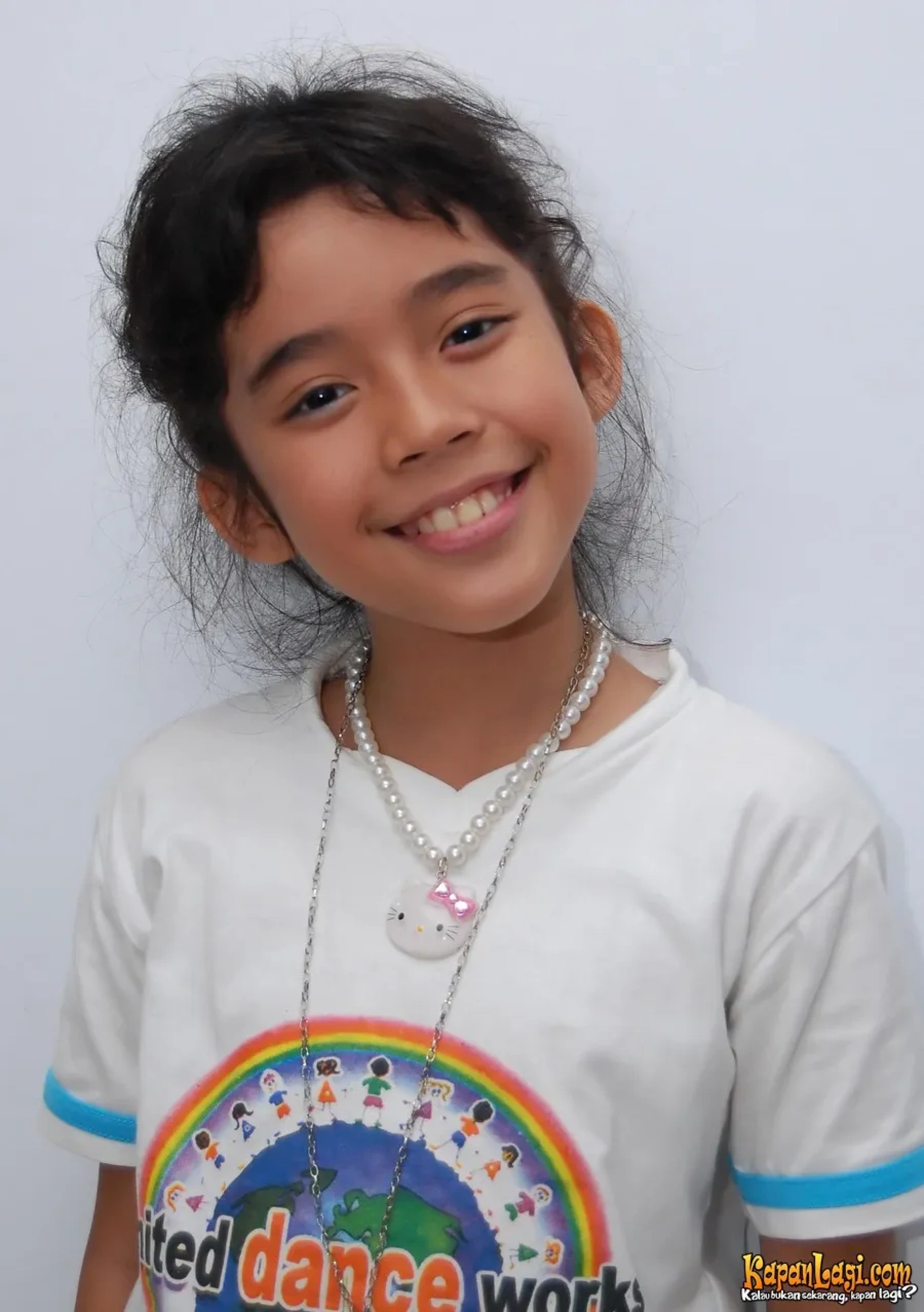 Jika Anda tidak melihat foto Fay Nabila, kemungkinan karena foto dengan nomor tersebut tidak tersedia di Kapanlagi.com™