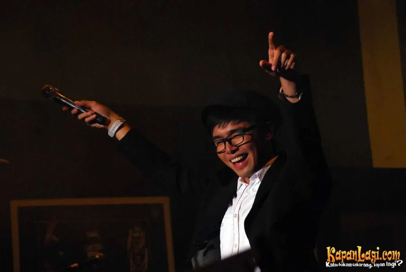 Jika Anda tidak melihat foto Febrian, kemungkinan karena foto dengan nomor tersebut tidak tersedia di Kapanlagi.com™