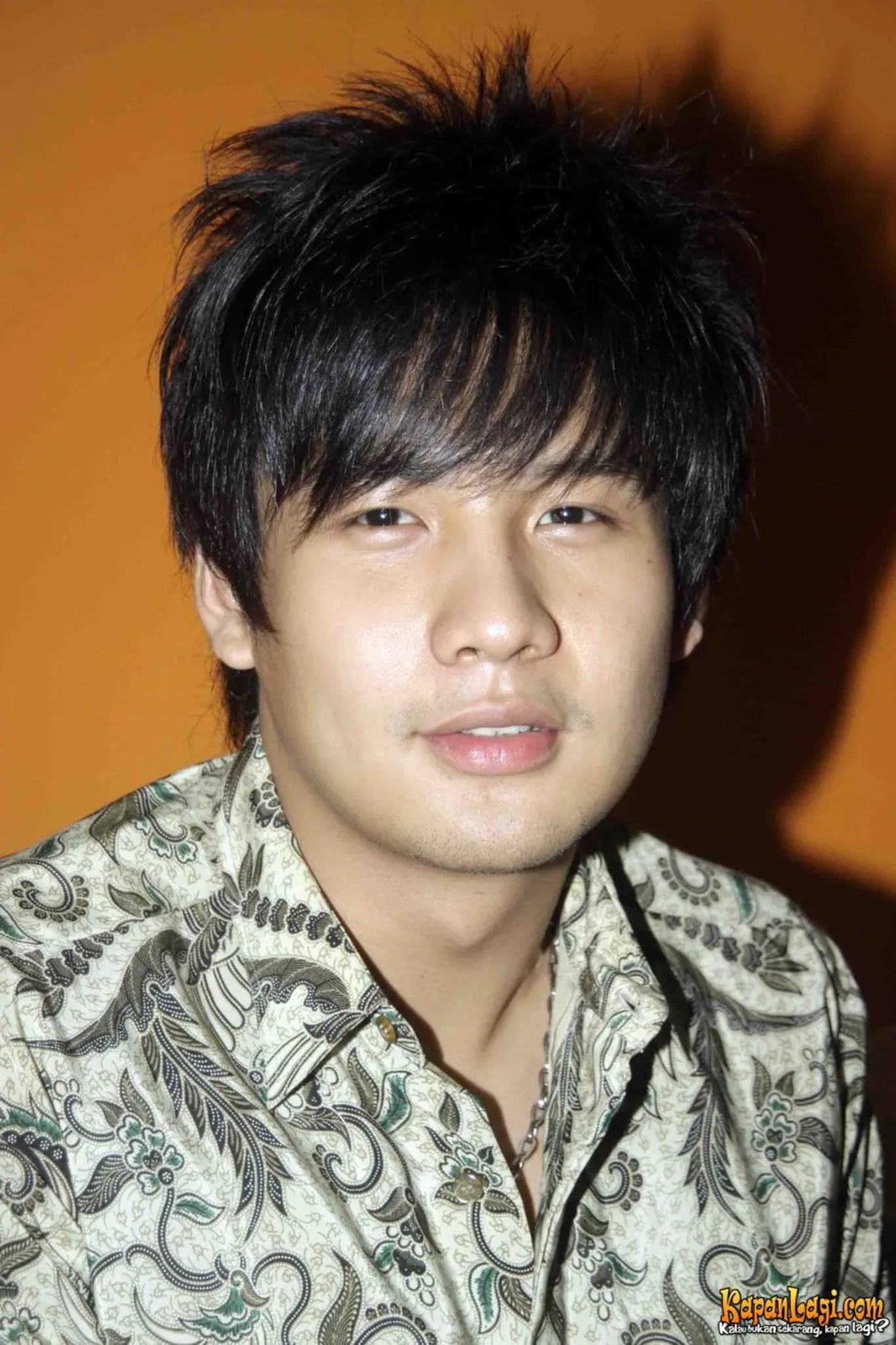Jika Anda tidak melihat foto Fendy Chou, kemungkinan karena foto dengan nomor tersebut tidak tersedia di Kapanlagi.com™