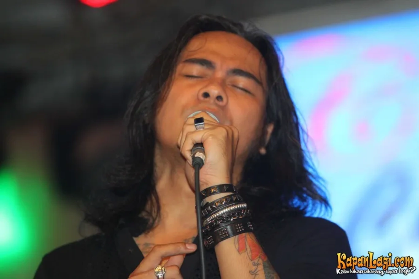 Jika Anda tidak melihat foto Ferdy Tahier, kemungkinan karena foto dengan nomor tersebut tidak tersedia di Kapanlagi.com™