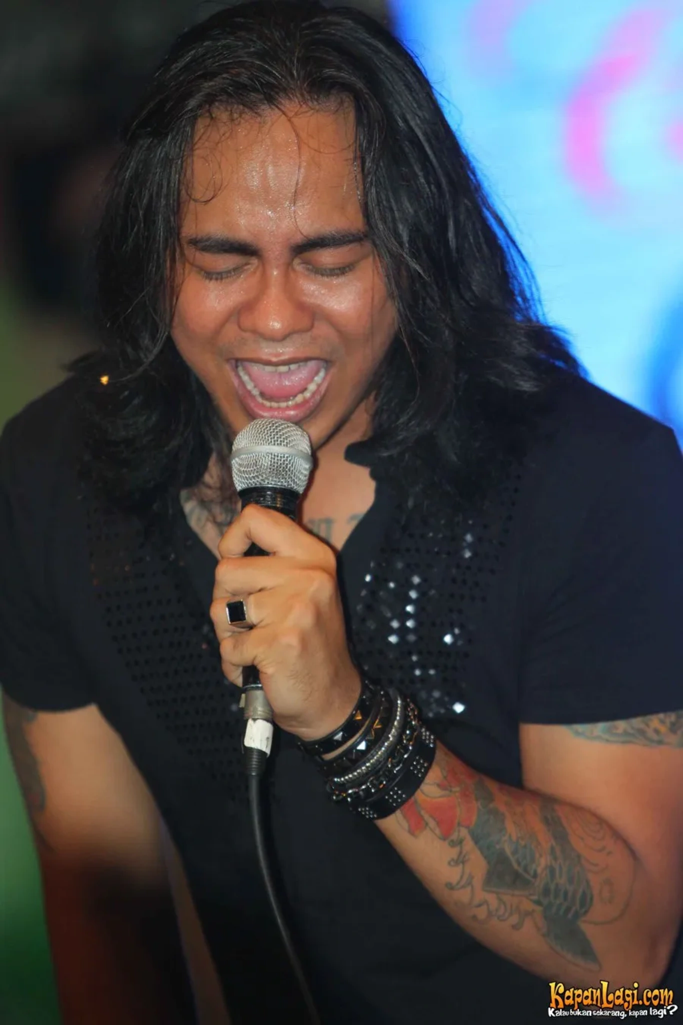 Jika Anda tidak melihat foto Ferdy Tahier, kemungkinan karena foto dengan nomor tersebut tidak tersedia di Kapanlagi.com™
