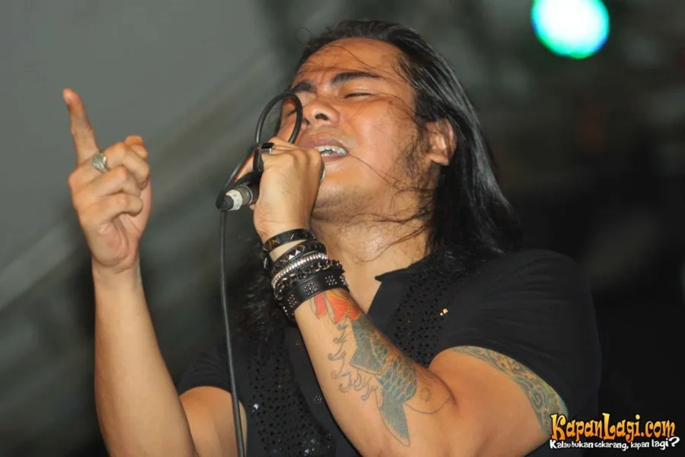 Jika Anda tidak melihat foto Ferdy Tahier, kemungkinan karena foto dengan nomor tersebut tidak tersedia di Kapanlagi.com™