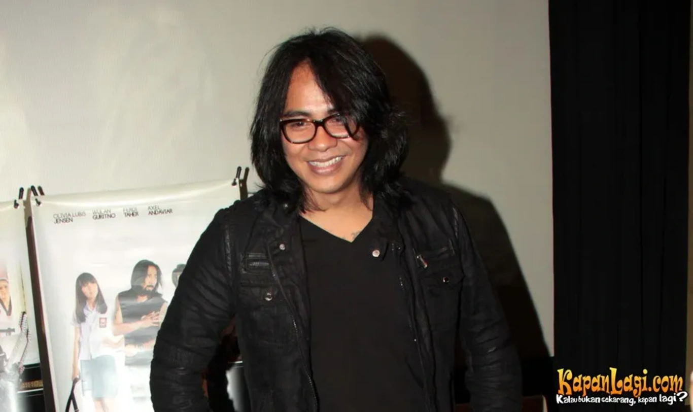 Jika Anda tidak melihat foto Ferdy Tahier, kemungkinan karena foto dengan nomor tersebut tidak tersedia di Kapanlagi.com™