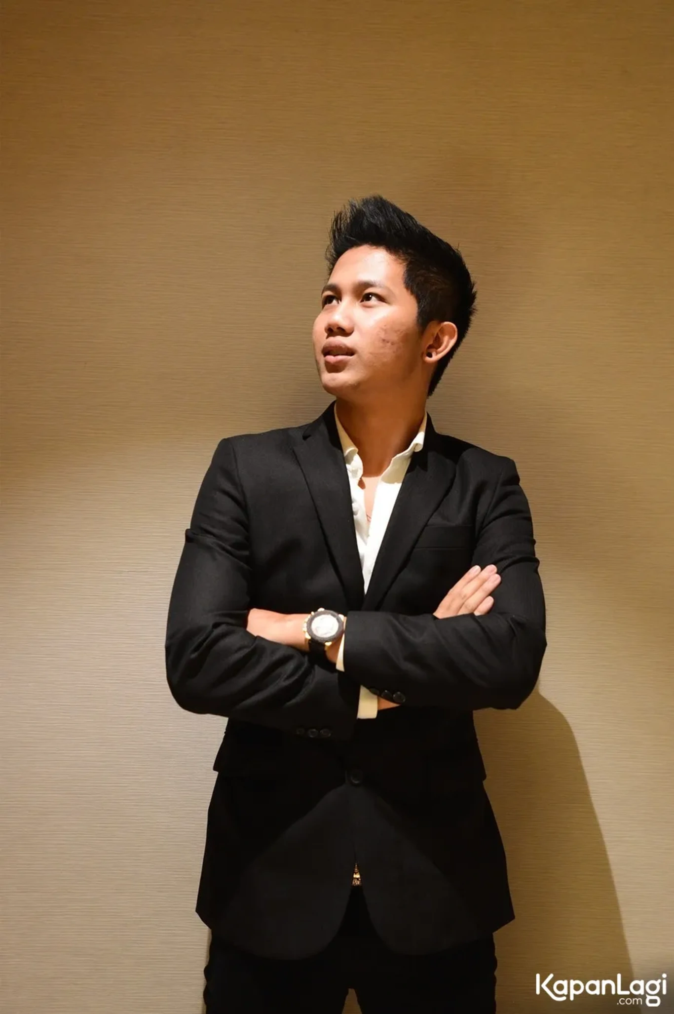 Jika Anda tidak melihat foto Fernando Wang, kemungkinan karena foto dengan nomor tersebut tidak tersedia di Kapanlagi.com™