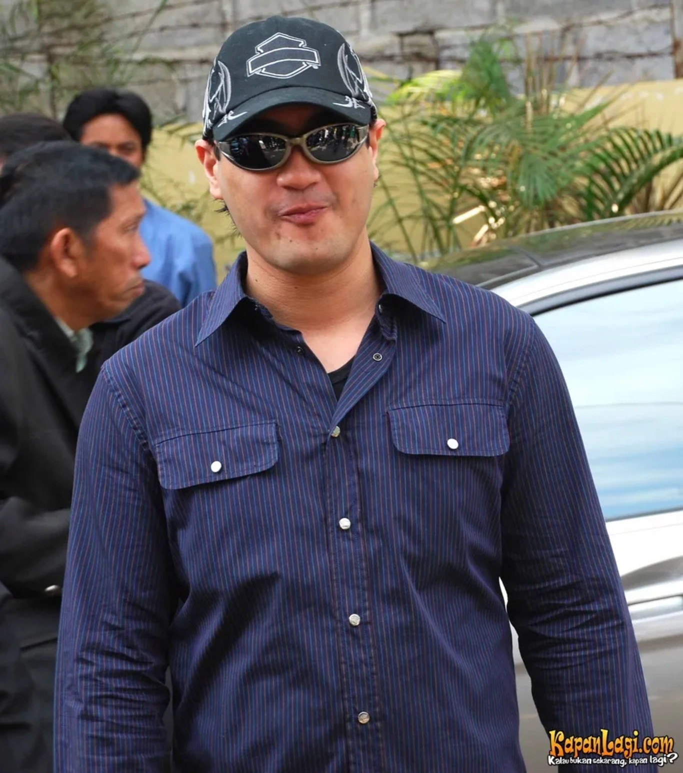 Jika Anda tidak melihat foto Ferry Irawan, kemungkinan karena foto dengan nomor tersebut tidak tersedia di Kapanlagi.com™
