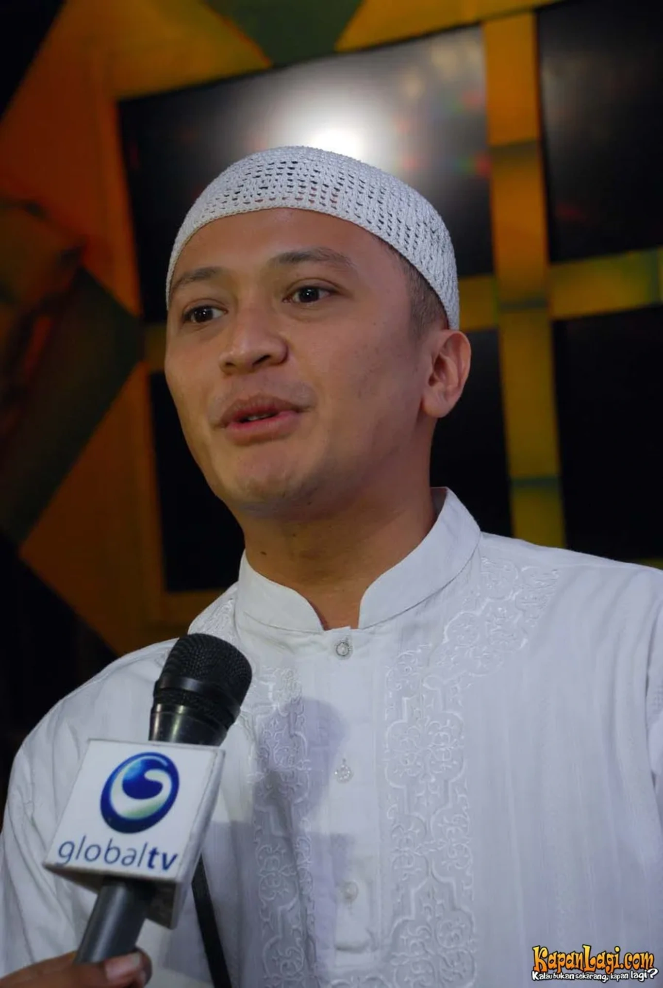 Jika Anda tidak melihat foto Ferry Maryadi, kemungkinan karena foto dengan nomor tersebut tidak tersedia di Kapanlagi.com™
