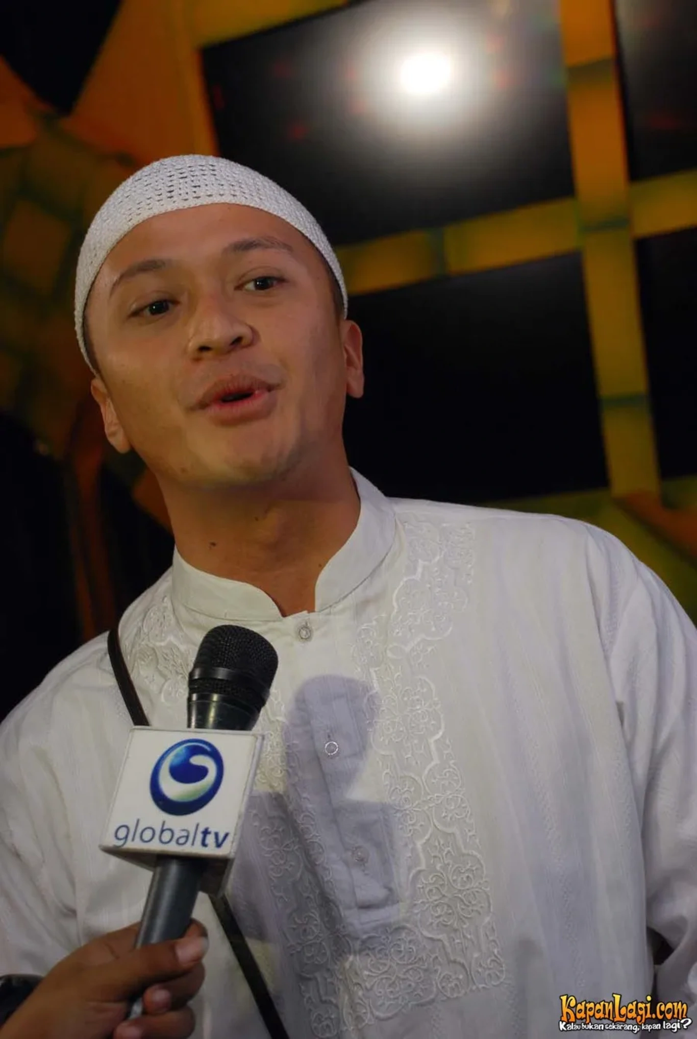 Jika Anda tidak melihat foto Ferry Maryadi, kemungkinan karena foto dengan nomor tersebut tidak tersedia di Kapanlagi.com™