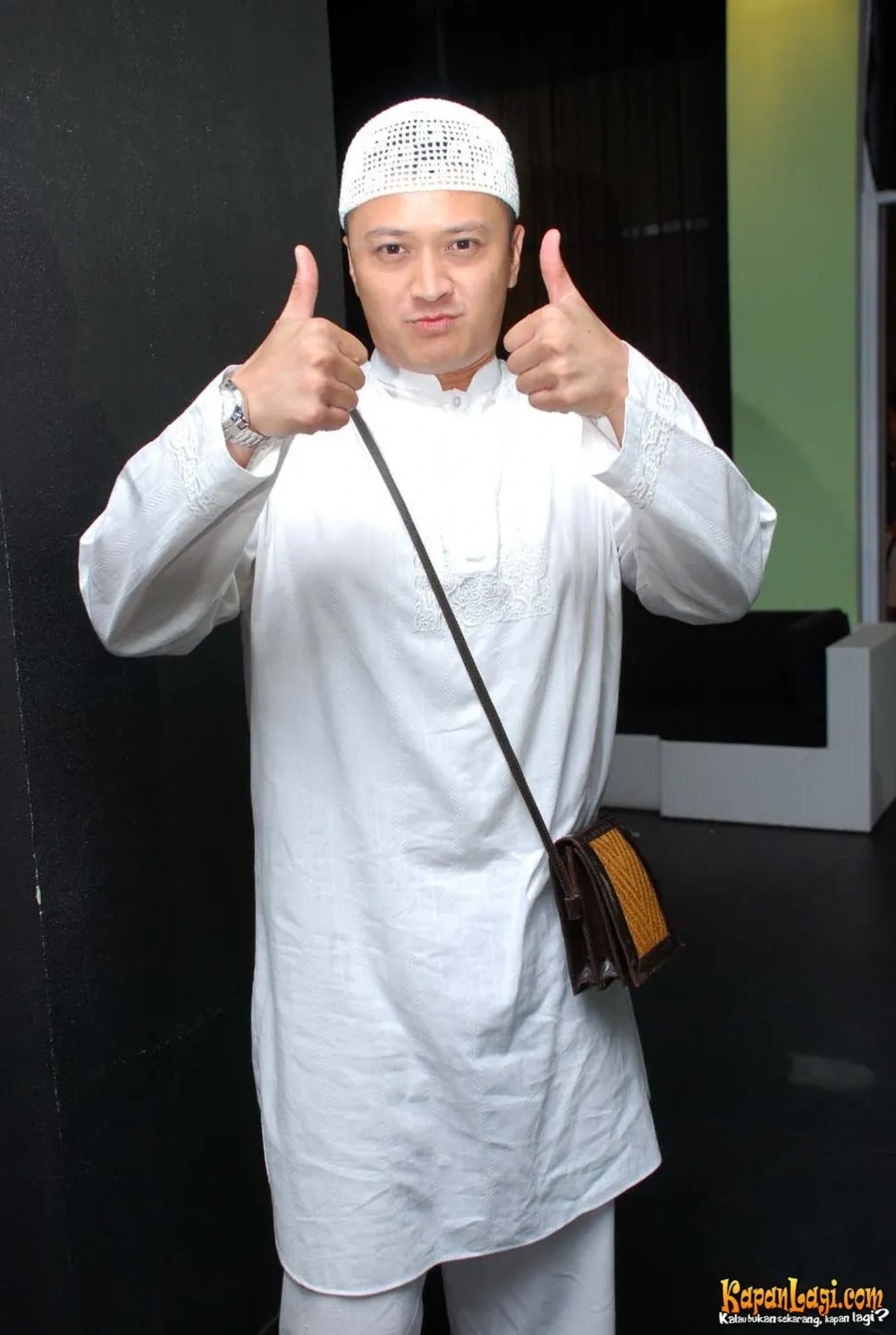 Jika Anda tidak melihat foto Ferry Maryadi, kemungkinan karena foto dengan nomor tersebut tidak tersedia di Kapanlagi.com™