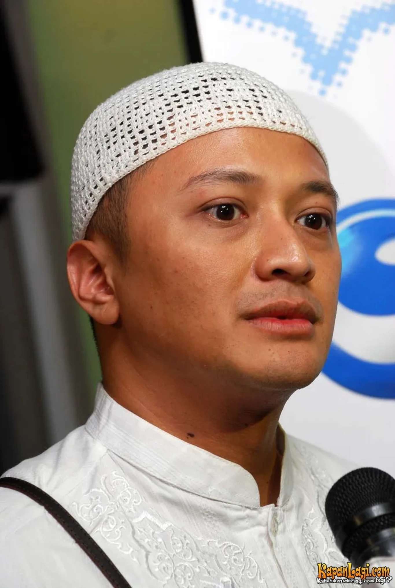Jika Anda tidak melihat foto Ferry Maryadi, kemungkinan karena foto dengan nomor tersebut tidak tersedia di Kapanlagi.com™