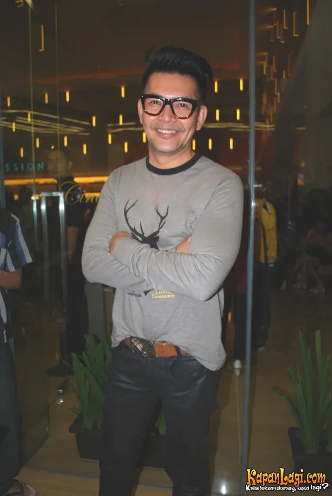 Jika Anda tidak melihat foto Ferry Salim, kemungkinan karena foto dengan nomor tersebut tidak tersedia di Kapanlagi.com™