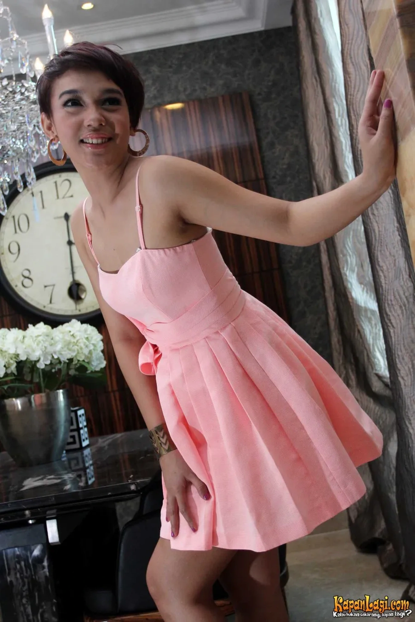 Jika Anda tidak melihat foto Fikha Effendi, kemungkinan karena foto dengan nomor tersebut tidak tersedia di Kapanlagi.com™