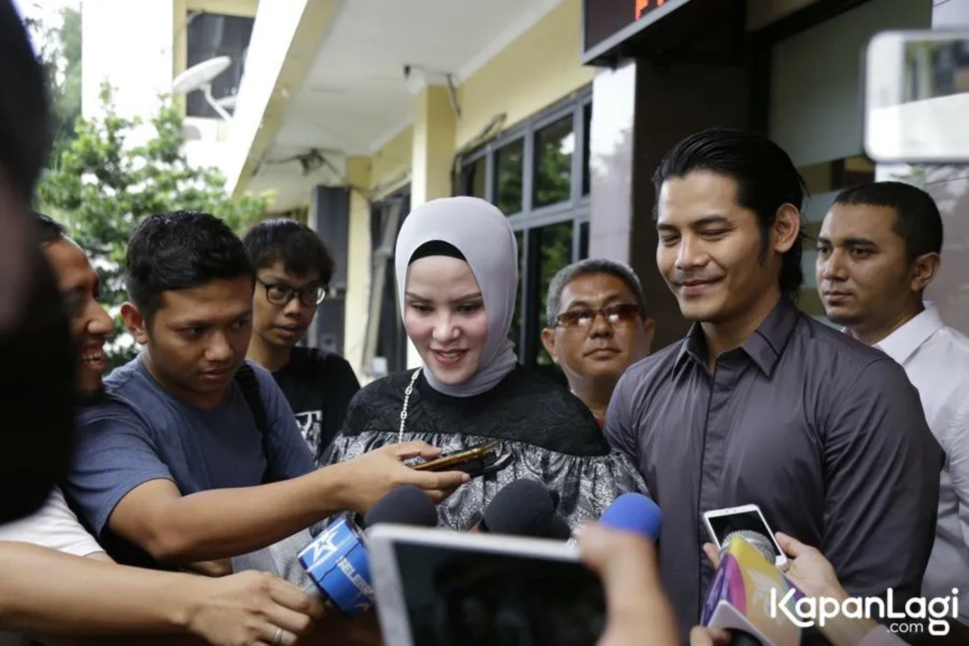 Jika Anda tidak melihat foto Fiki Alman, kemungkinan karena foto dengan nomor tersebut tidak tersedia di Kapanlagi.com™