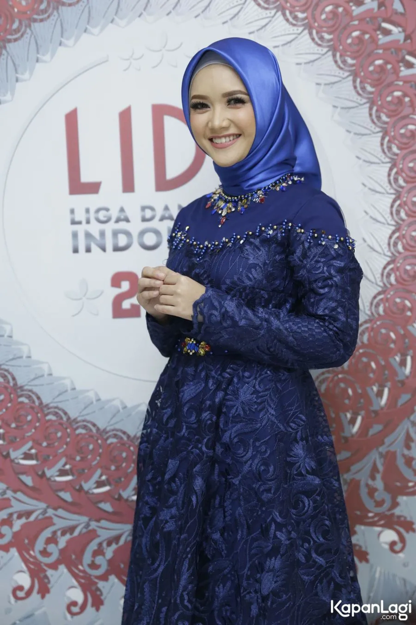Jika Anda tidak melihat foto Fikih LIDA, kemungkinan karena foto dengan nomor tersebut tidak tersedia di Kapanlagi.com™