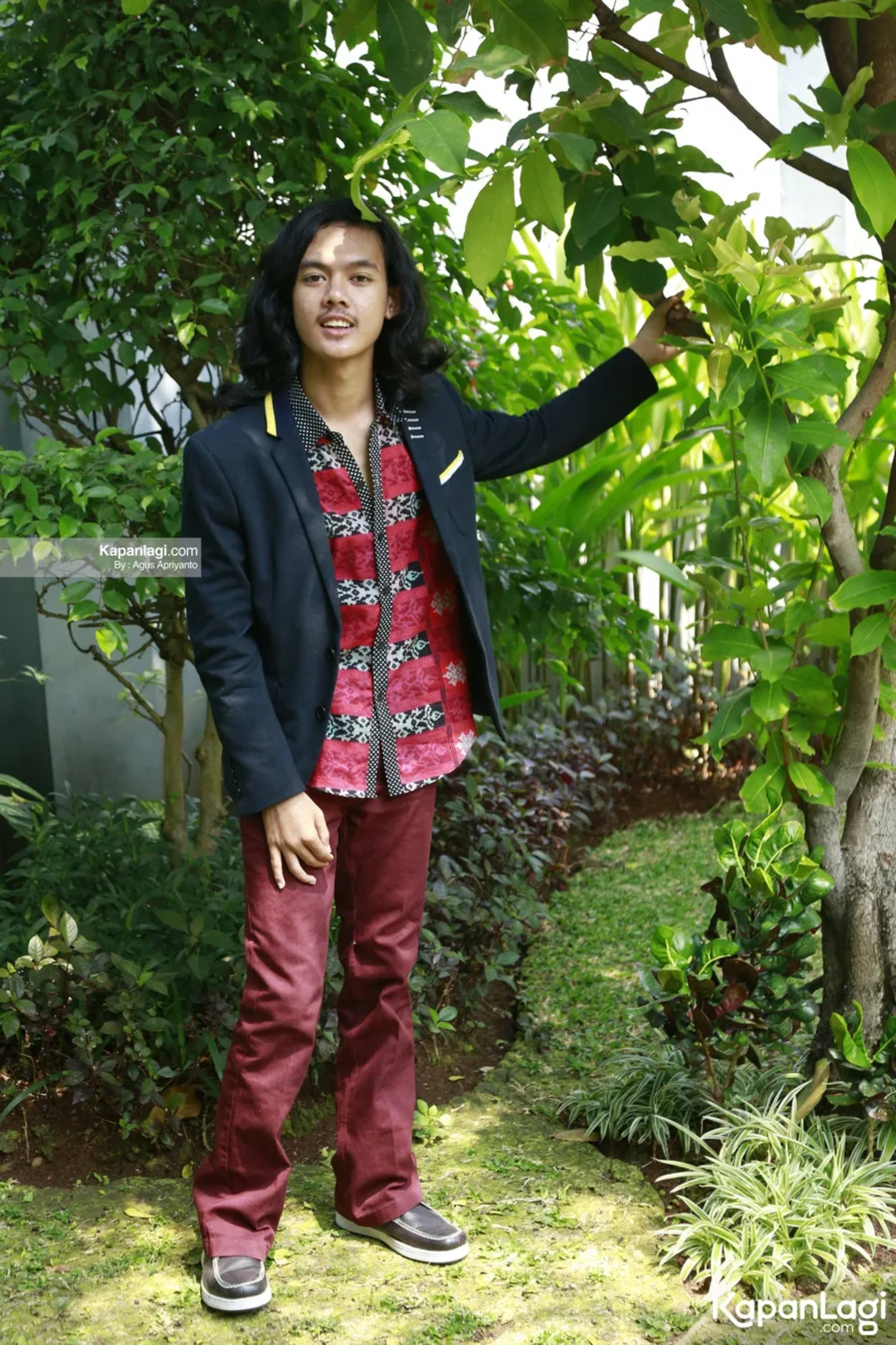 Jika Anda tidak melihat foto Fikri SUCA, kemungkinan karena foto dengan nomor tersebut tidak tersedia di Kapanlagi.com™