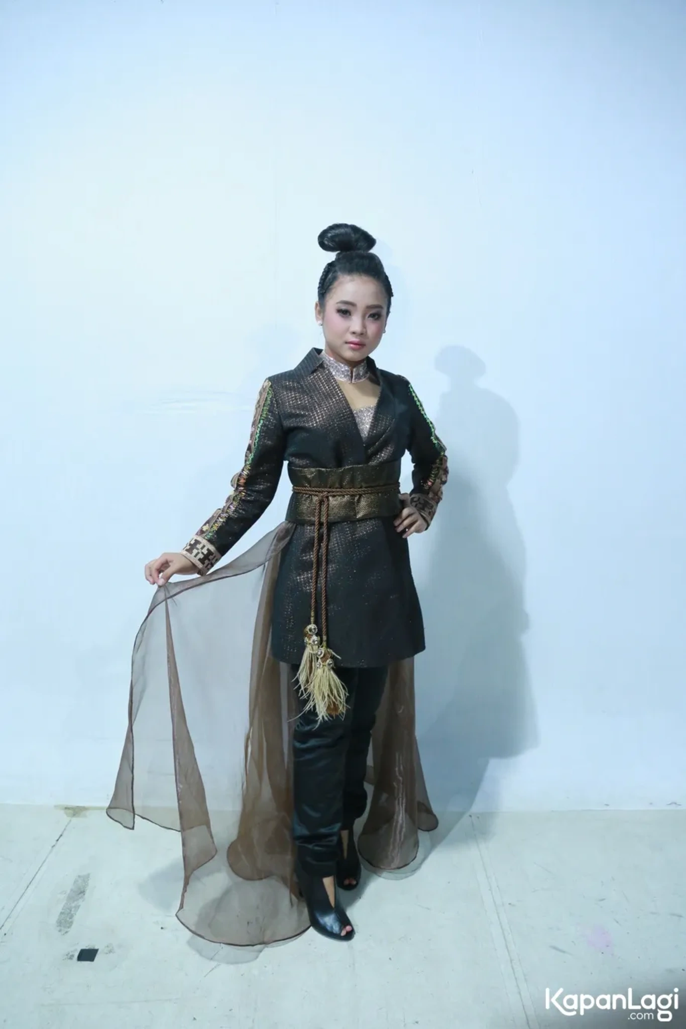 Jika Anda tidak melihat foto Findi LIDA, kemungkinan karena foto dengan nomor tersebut tidak tersedia di Kapanlagi.com™