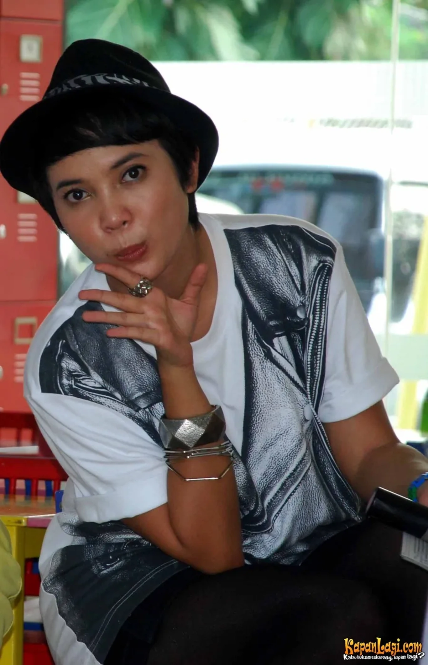 Jika Anda tidak melihat foto Fitri Tropica, kemungkinan karena foto dengan nomor tersebut tidak tersedia di Kapanlagi.com™