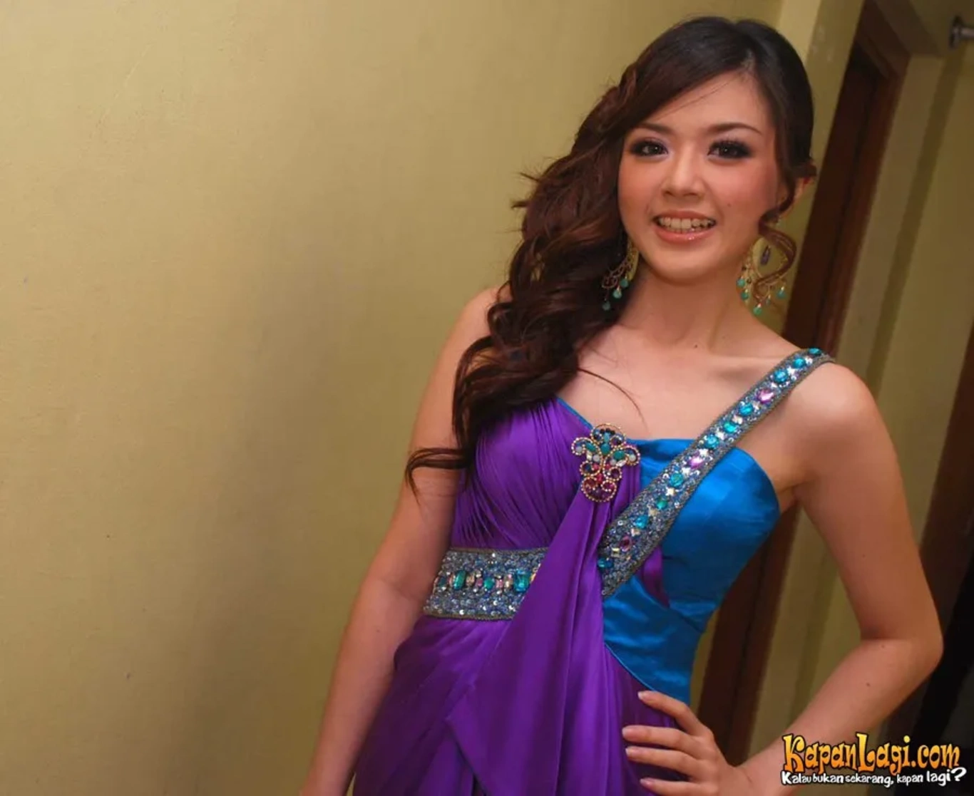 Jika Anda tidak melihat foto Franda, kemungkinan karena foto dengan nomor tersebut tidak tersedia di Kapanlagi.com™