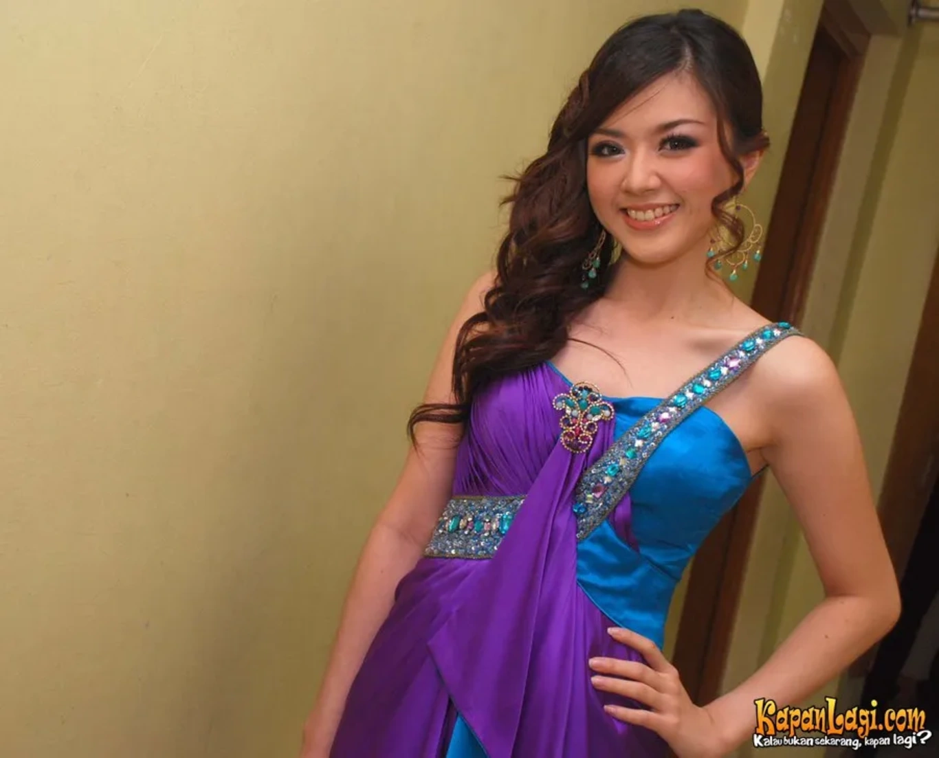 Jika Anda tidak melihat foto Franda, kemungkinan karena foto dengan nomor tersebut tidak tersedia di Kapanlagi.com™