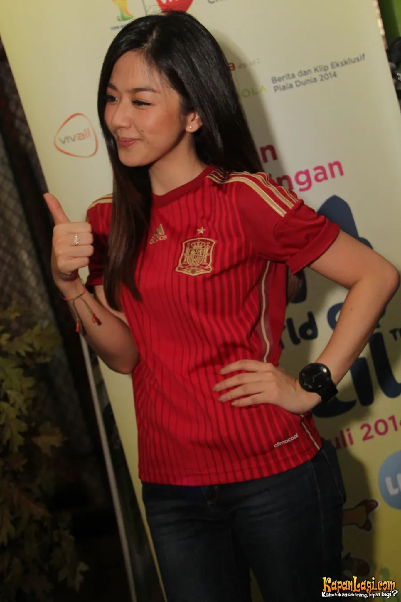 Jika Anda tidak melihat foto Franda, kemungkinan karena foto dengan nomor tersebut tidak tersedia di Kapanlagi.com™