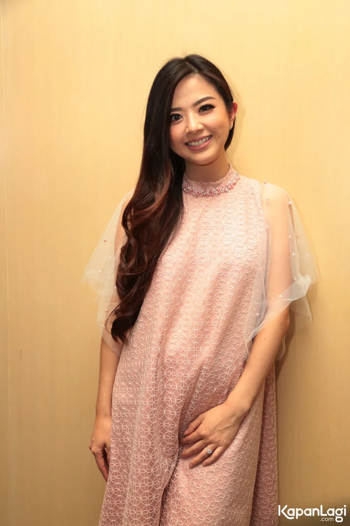 Jika Anda tidak melihat foto Franda, kemungkinan karena foto dengan nomor tersebut tidak tersedia di Kapanlagi.com™