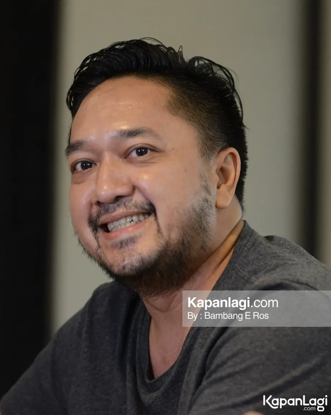 Jika Anda tidak melihat foto Frangky Sihombing, kemungkinan karena foto dengan nomor tersebut tidak tersedia di Kapanlagi.com™