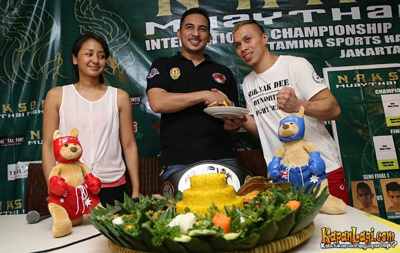 Jika Anda tidak melihat foto Frans Lingua, kemungkinan karena foto dengan nomor tersebut tidak tersedia di Kapanlagi.com™