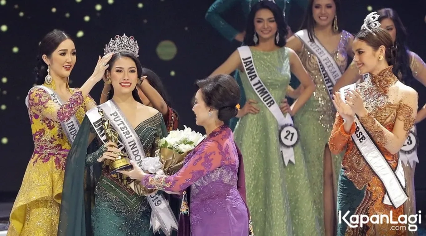 Jika Anda tidak melihat foto Frederika Alexis Cull, kemungkinan karena foto dengan nomor tersebut tidak tersedia di Kapanlagi.com™