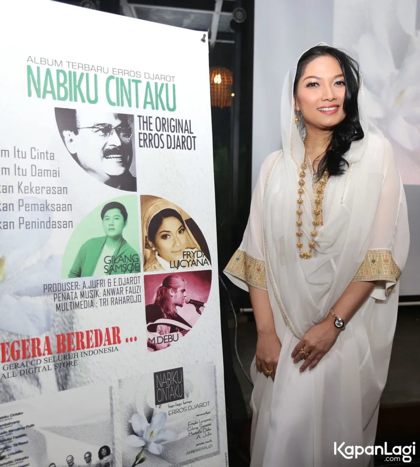 Jika Anda tidak melihat foto Fryda Lucyana, kemungkinan karena foto dengan nomor tersebut tidak tersedia di Kapanlagi.com™